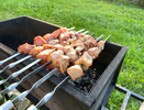 Вот как грузины маринуют мясо для шашлыка - забудьте об уксусе, майонезе и соевом соусе. Аж тает во рту
