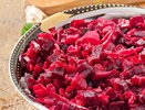 Научили готовить идеальный винегрет - вот каким он должен быть: 4 хитрости и особый винегретный соус. Век живи, век винегрет готовь