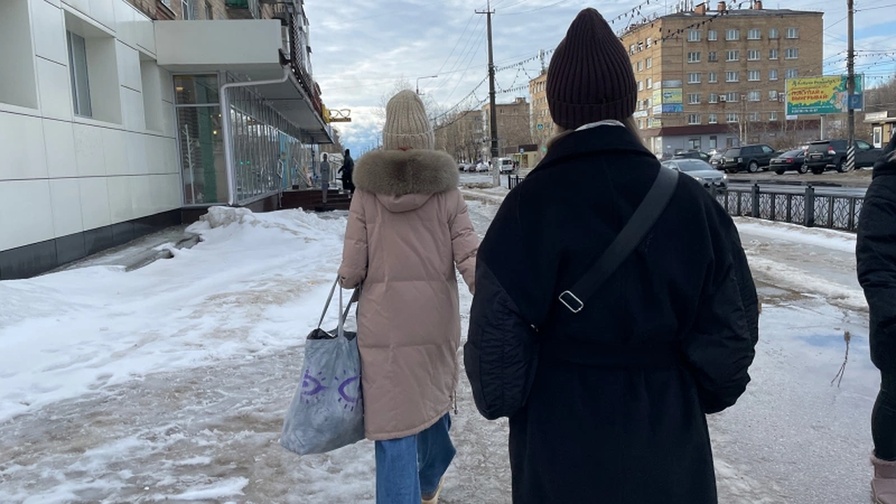 Главная картинка новости: Полный откат к зиме: Гидрометцентр резко изменил прогноз с 16 июня — вернутся морозы и даже снег