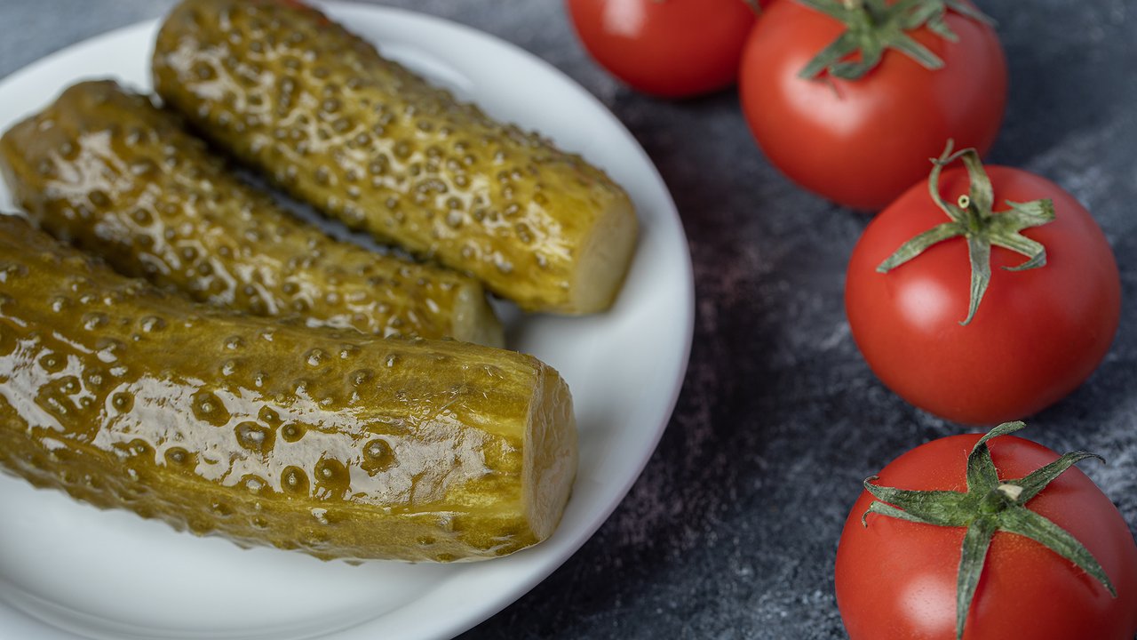 Главная картинка новости: Закусочные горчичные огурчики, которых сколько не сделай, а всегда мало. Делюсь бабушкиным рецептом