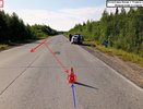 В Усинске оторвавшееся колесо КАМАЗа покалечило Mitsubishi