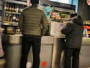 На кассах в "Пятерочке" появилась новая хитрость для всех, кто платит по карте - запомните фразу, чтобы сообщить ее продавцу в нужный момент