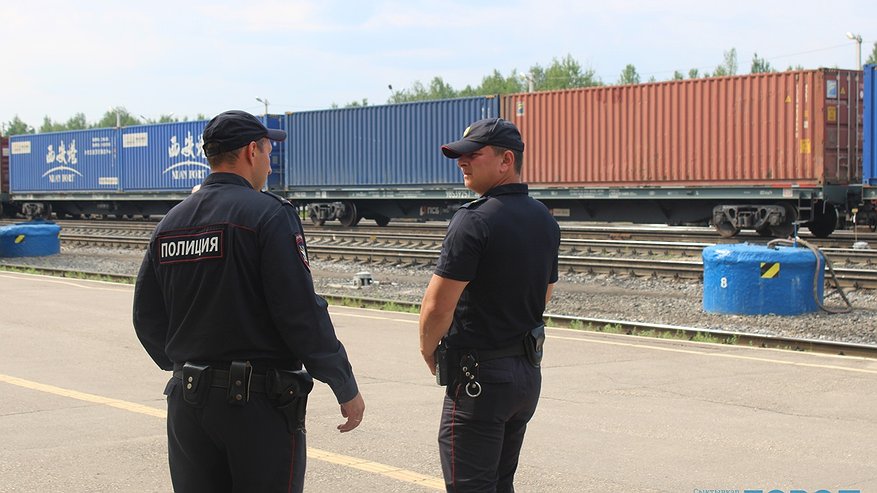 Главная картинка новости: В Коми сон на вокзале обернулся для мужчины кражей денег 