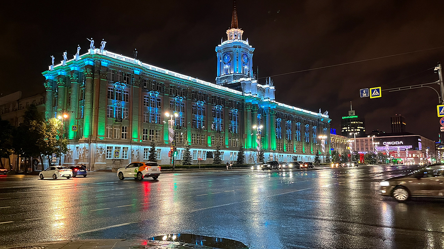 Главная картинка новости: Резкое похолодание и ливни: почему сентябрь в России станет испытанием для водителей