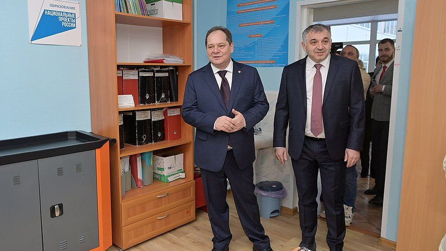 Главная картинка новости: В Коми Ростислав Гольдштейн провёл необычные предвыборные дебаты