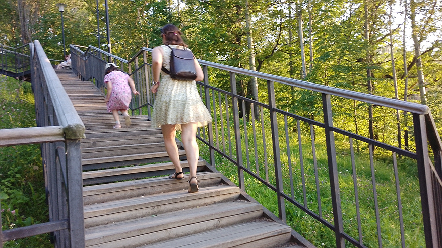 Главная картинка новости: Фразы, которые моментально выдают недалекую и глупую женщину: мудрые слова Дмитрия Лихачева