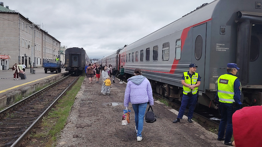 Главная картинка новости: РЖД боролись с перекупщиками, но сильно ударили по пассажирам, изменив систему возврата билетов
