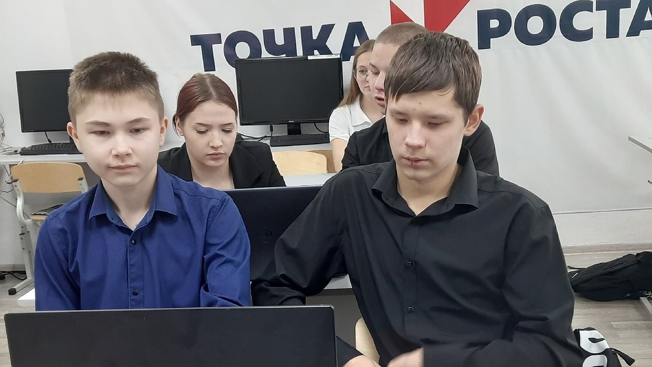 Главная картинка новости: Школьники Усинского округа приняли участие в международном диктанте «ЭкоТолк»