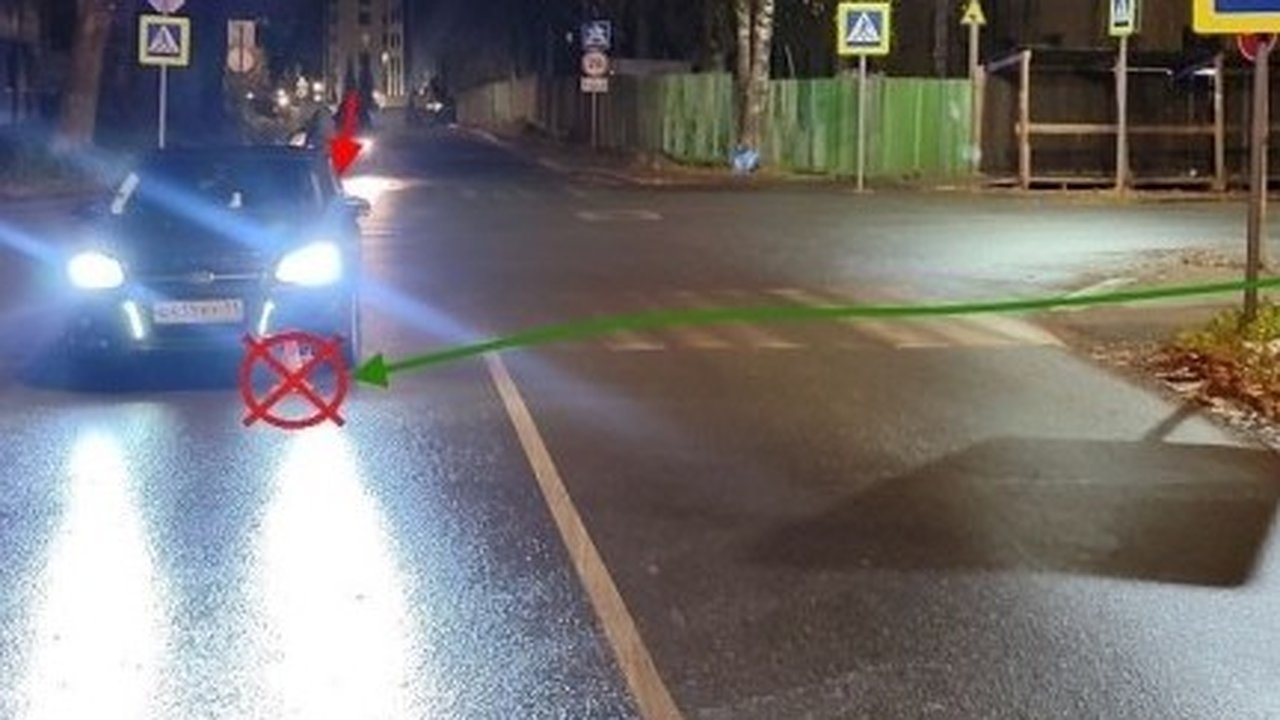 Главная картинка новости: В Коми автомобиль сбил ребёнка на нерегулируемом переходе