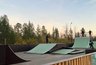 Миниатюра новости: В Усинске открыли современный скейт-парк рядом с «Тропой здоровья»