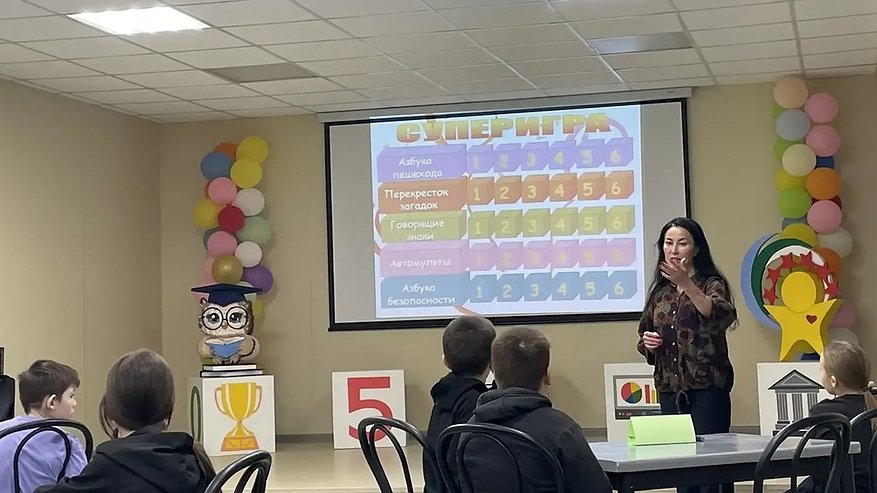 Главная картинка новости: Завершилась осенняя лагерная смена в Усинске