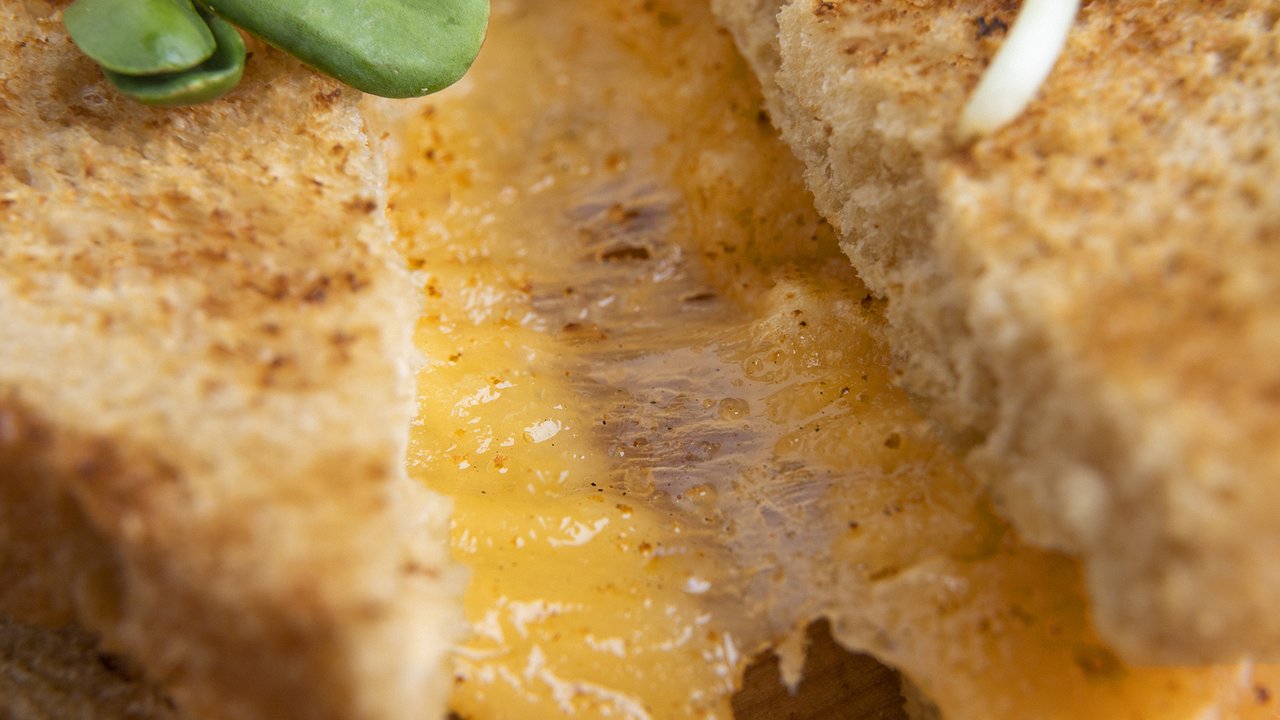 Главная картинка новости: Закуска за 5 минут: её готовят все, кого я знаю, даже на Новый год – быстро, очень вкусно и цена не кусается