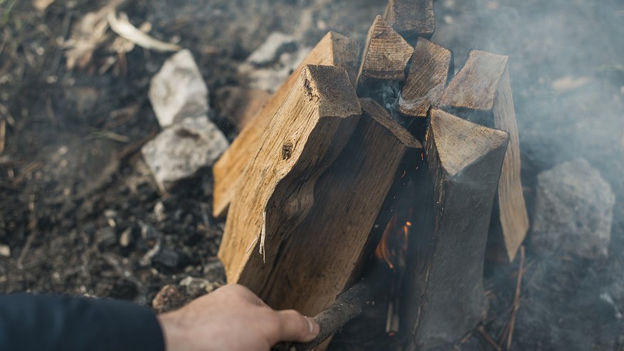 Главная картинка новости: Топлю печку третий год с одним «вечным поленом» - сократил расход дров в 3 раза. Умельцы в деревнях только так и делают