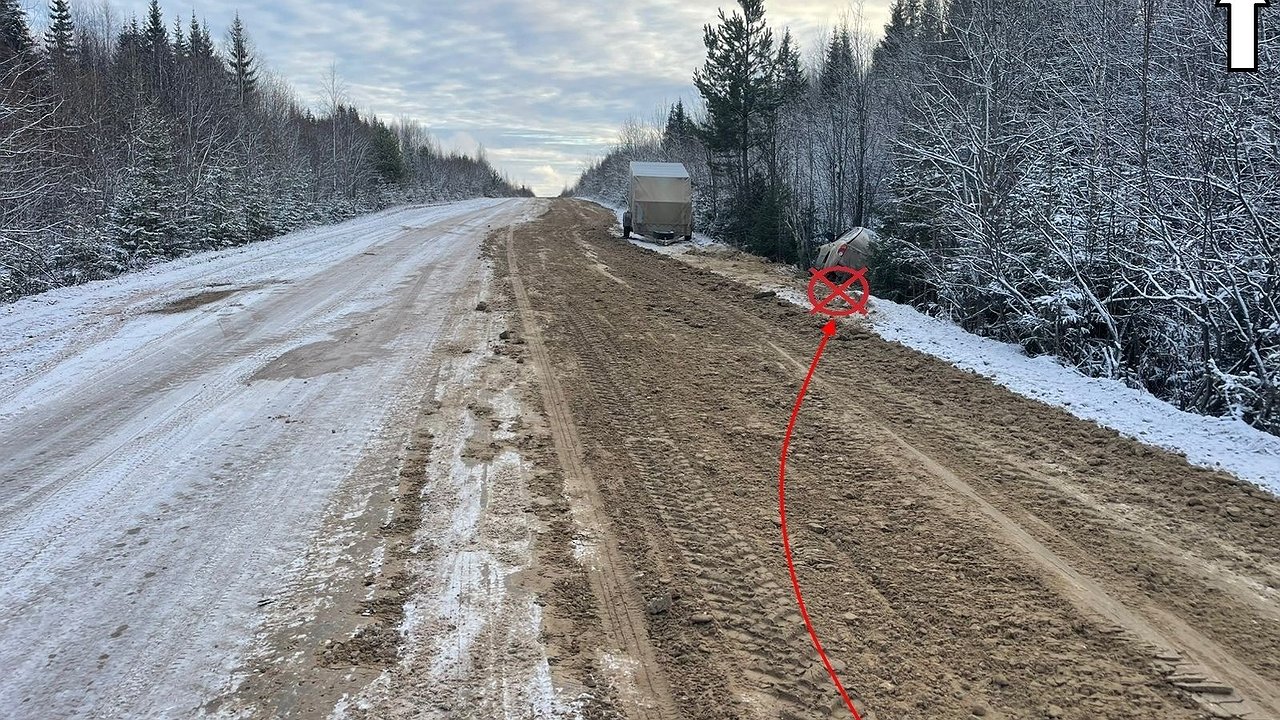 Главная картинка новости: В Коми легковушка вылетела в кювет