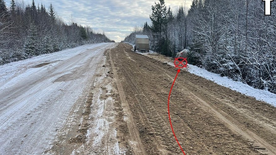 Главная картинка новости: В Коми легковушка вылетела в кювет