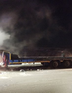 На дороге в Коми загорелся грузовой автомобиль