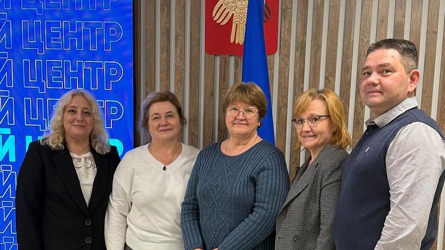 Главная картинка новости: Заведующая родильным отделением Усинской ЦРБ представила Коми на двух медицинских форумах