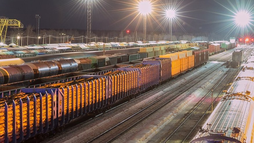 Главная картинка новости: Погрузка на железной дороге в Коми выросла почти на 30% в октябре