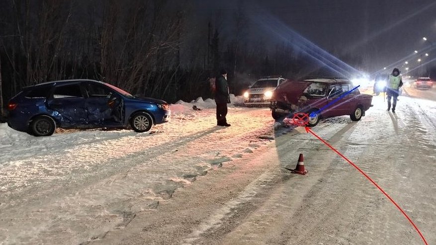 Главная картинка новости: Водитель отечественного автомобиля спровоцировал ДТП с пострадавшими в Усинске