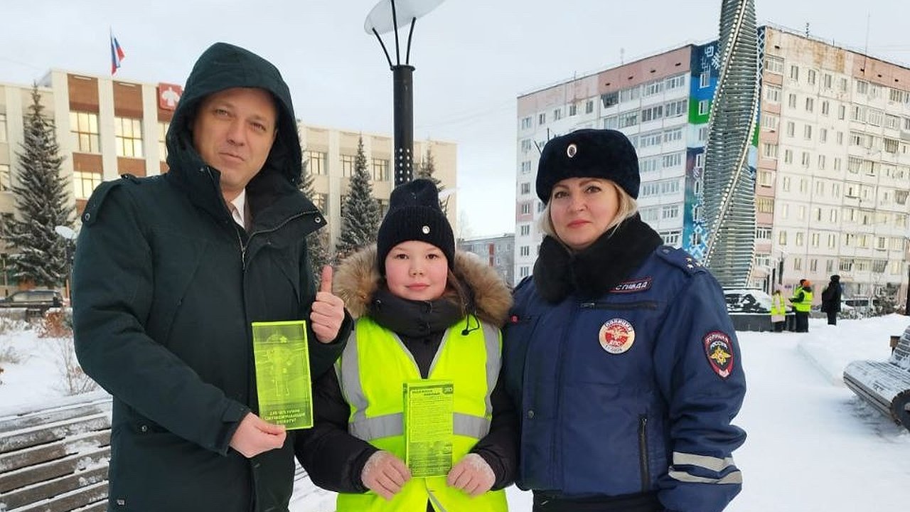 Главная картинка новости: В Усинске прошла акция по повышению безопасности людей на тротуарах