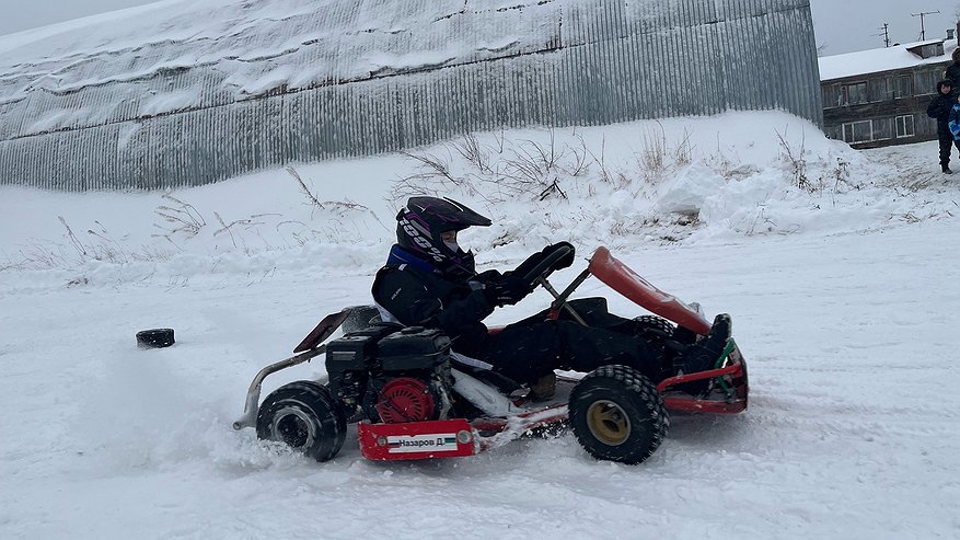 Главная картинка новости: В Усинске юные гонщики показали мастерство в спринт-слаломе