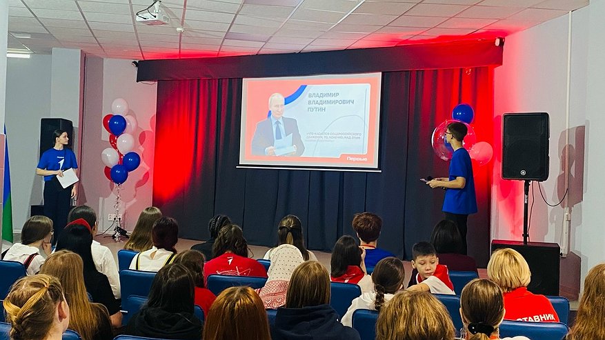 Главная картинка новости: В Усинске открылся межрегиональный фестиваль «Место встречи — Это Коми»