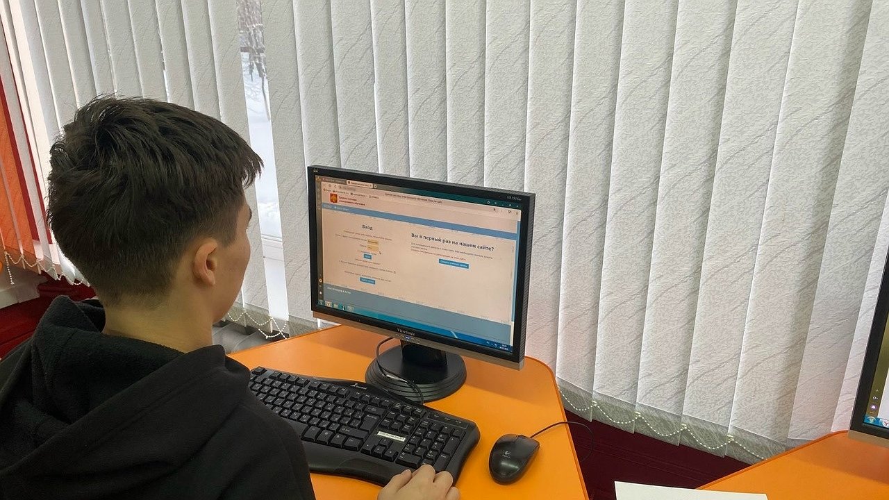 Главная картинка новости: Старшеклассники Усинска участвовали в региональном этапе олимпиады имени Ушинского