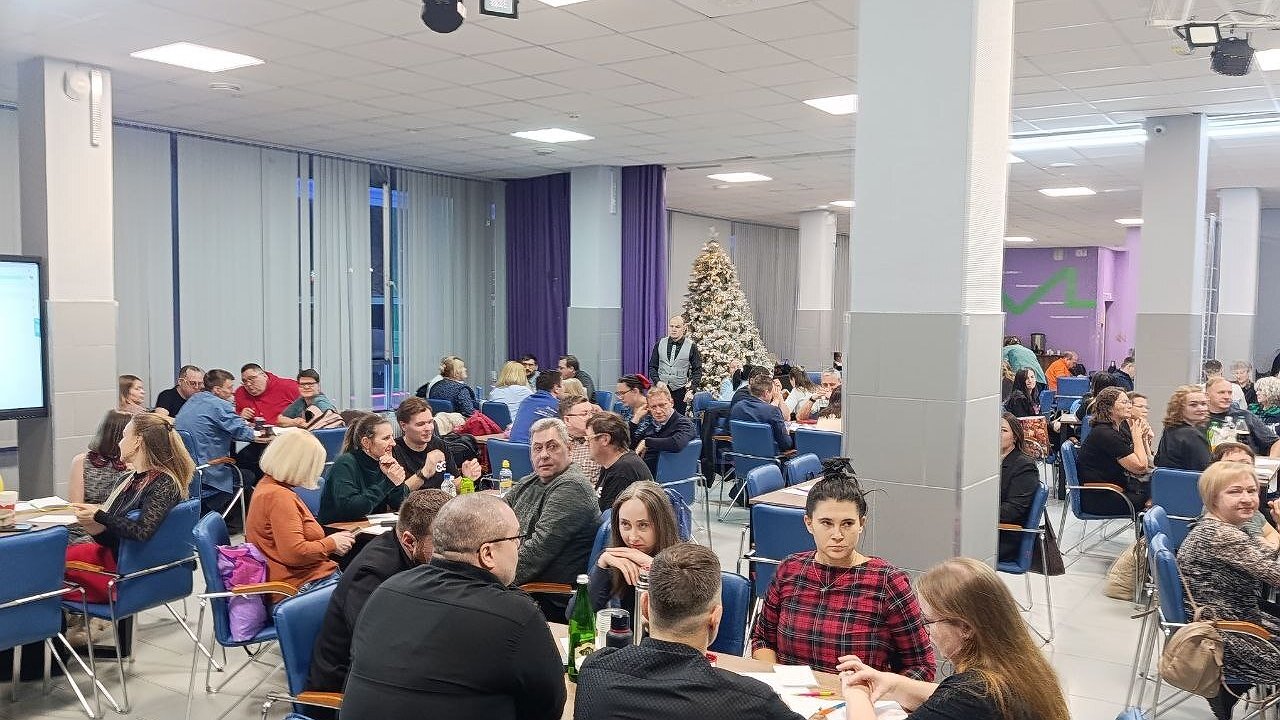 Главная картинка новости: В Усинске прошёл финал чемпионата по «Что? Где? Когда?»