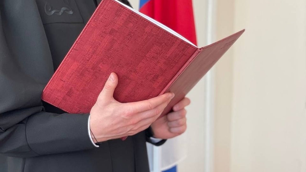 Главная картинка новости: В Коми женщина заплатит штраф за фиктивную регистрацию 11 человек в своей квартире