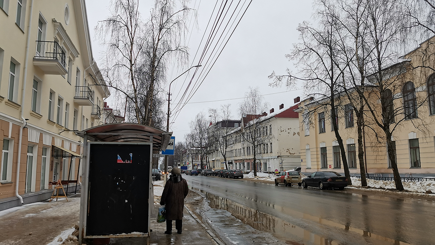 Главная картинка новости: Можно ли высаживать пассажира на автобусной остановке согласно правилам ПДД: запомните раз и навсегда