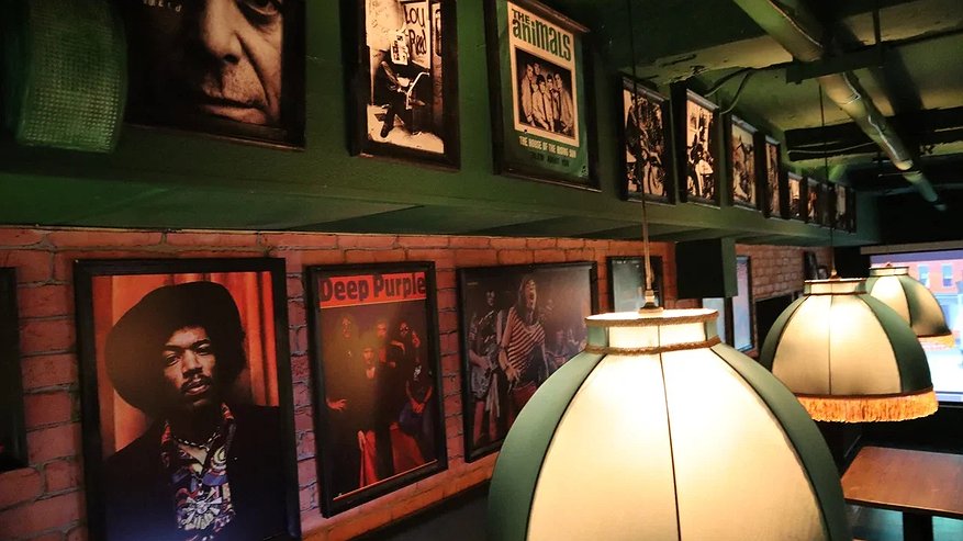 Главная картинка новости: В Коми посетитель бара спровоцировал драку с применением доски