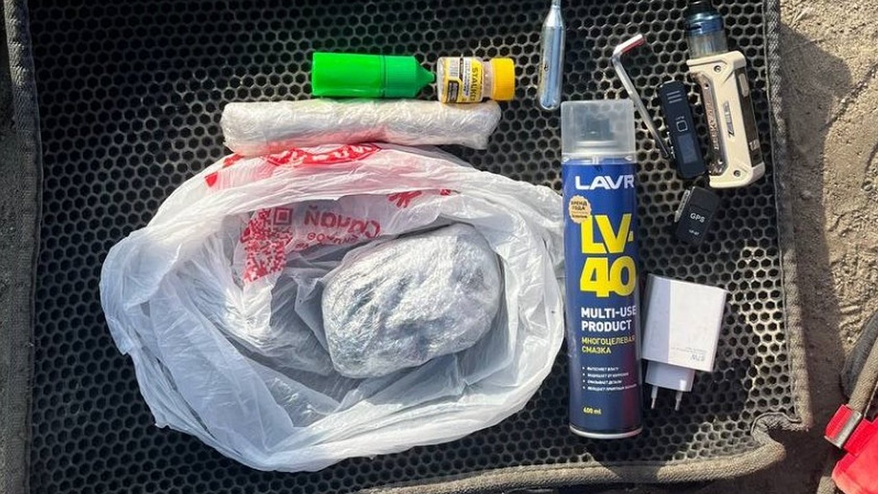 Главная картинка новости: В Коми мужчину отправили в колонию строгого режима по делу о перевозке наркотиков