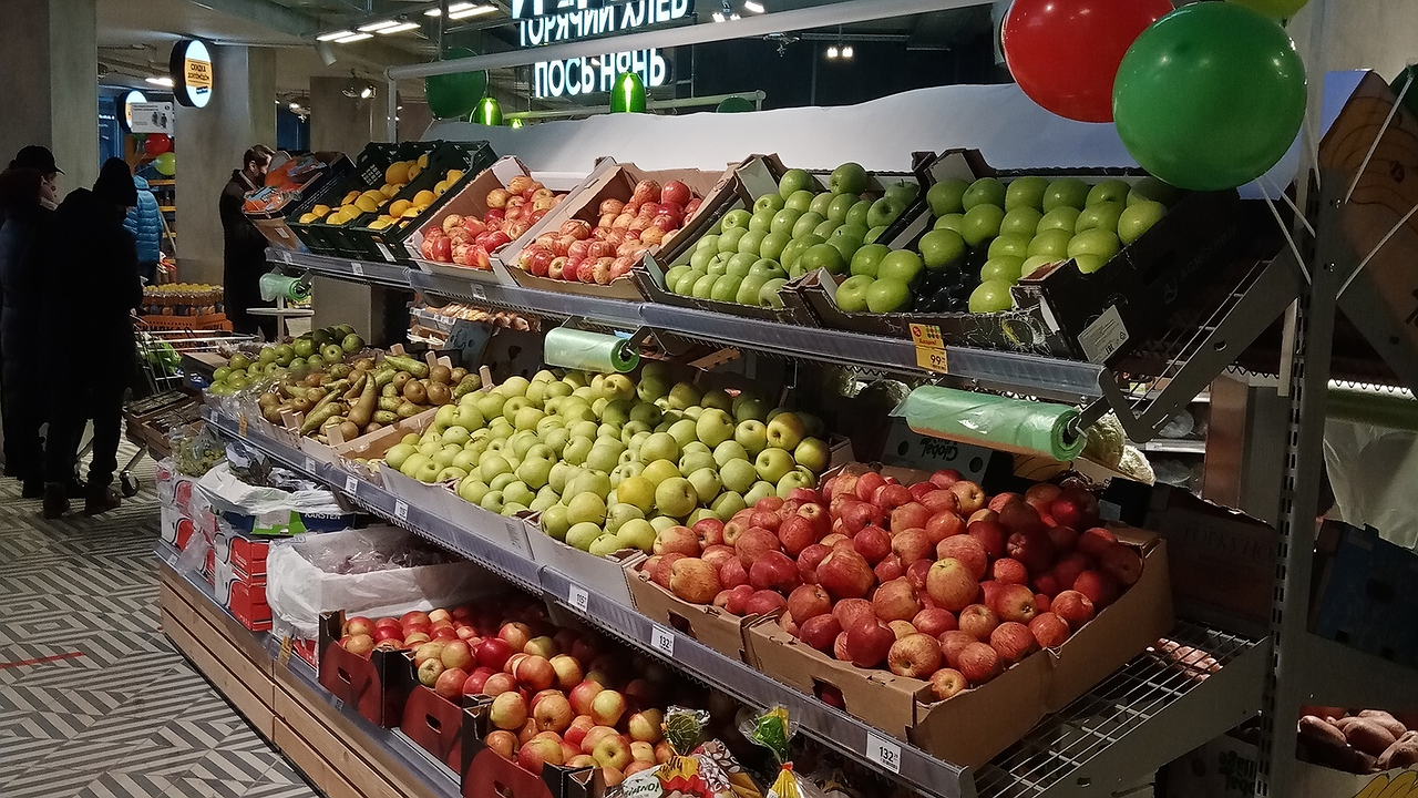 Главная картинка новости: С 16 декабря все станет бесплатно: «Пятёрочка», «Красное&Белое» и «Магнит» приняли решение