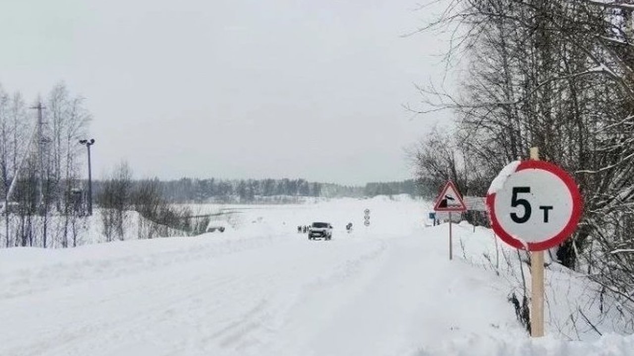 Главная картинка новости: В Коми открыта только одна безопасная ледовая переправа