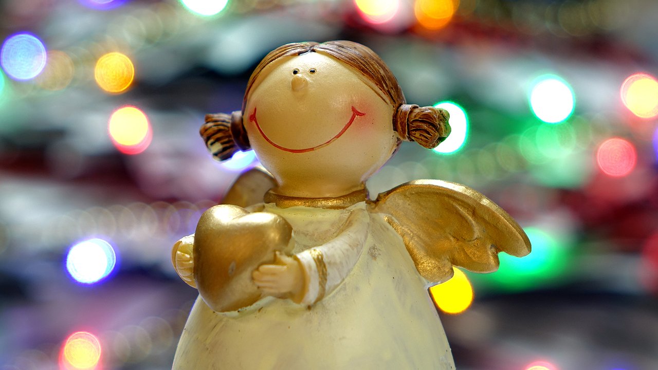 Главная картинка новости: Тройная защита Небес: у каких людей есть целых три сильных ангела-хранителя?