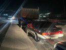 В Усинске легковушка врезалась в КамАЗ из-за несоблюдения дистанции