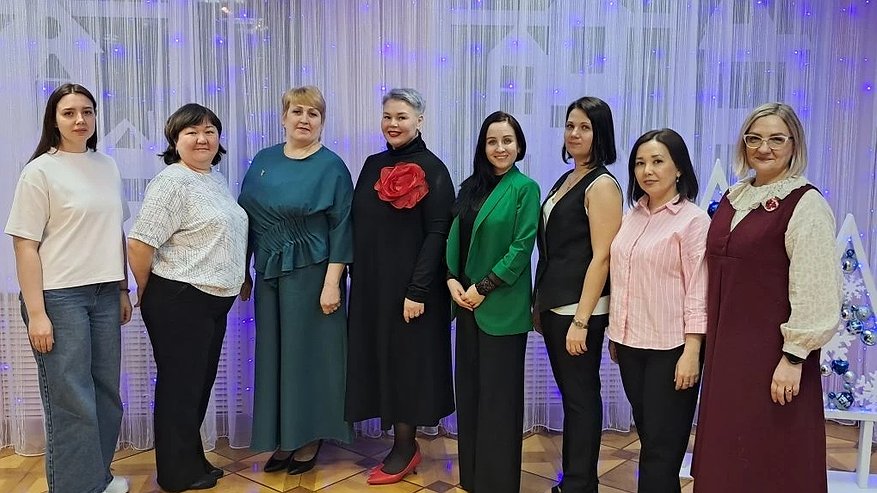 Главная картинка новости: В Усинске стартовал конкурс «Педагог года»