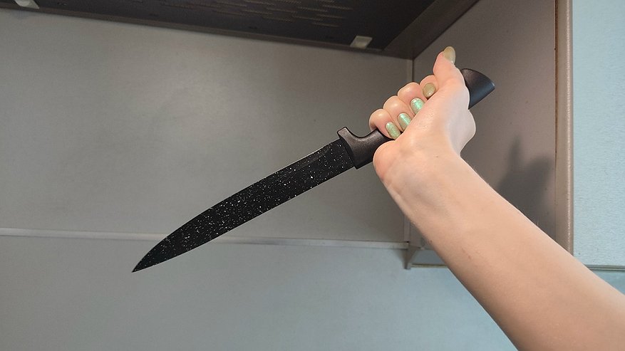 Главная картинка новости: В Коми пьяная ссора обернулась ножевым ранением