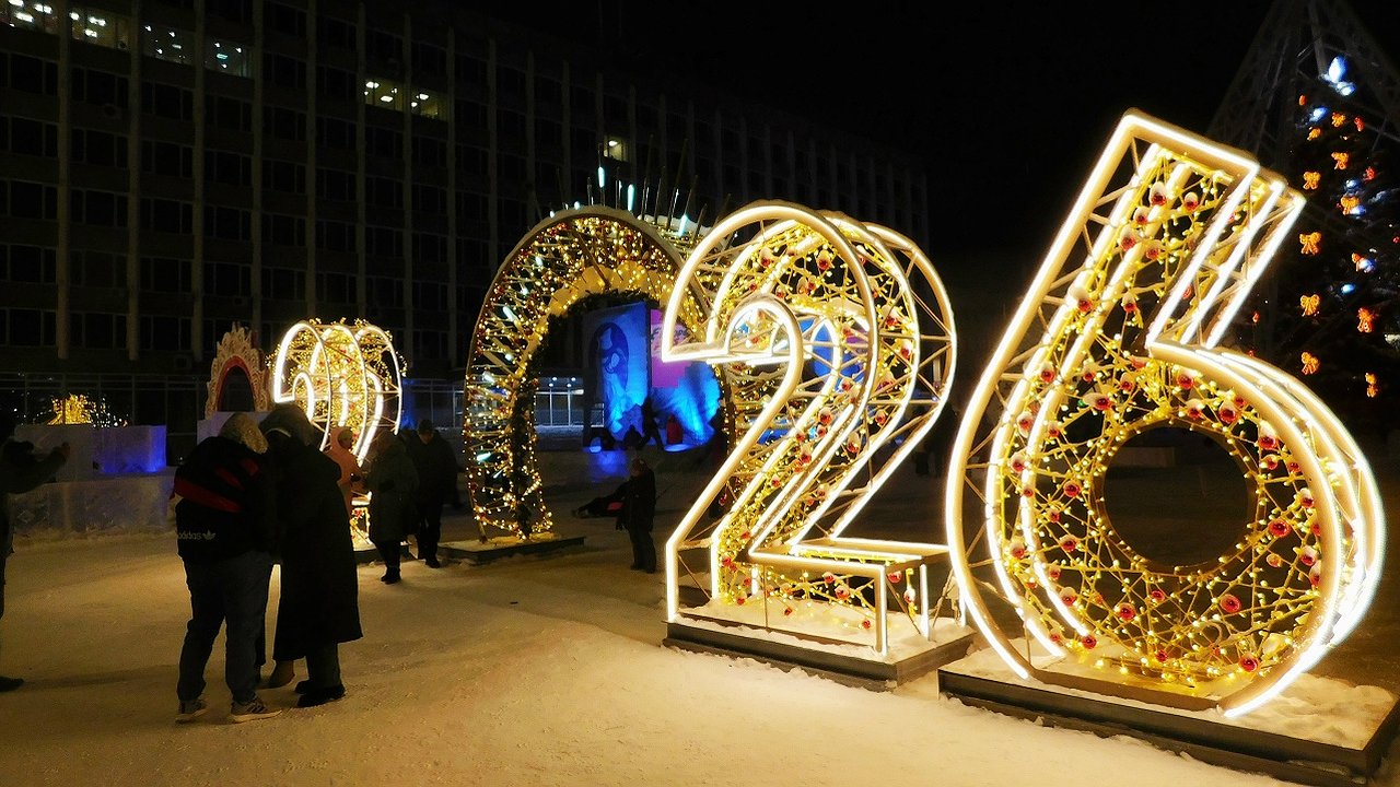 Главная картинка новости: Первый день нового года Коми встретит небольшим снегом и морозом