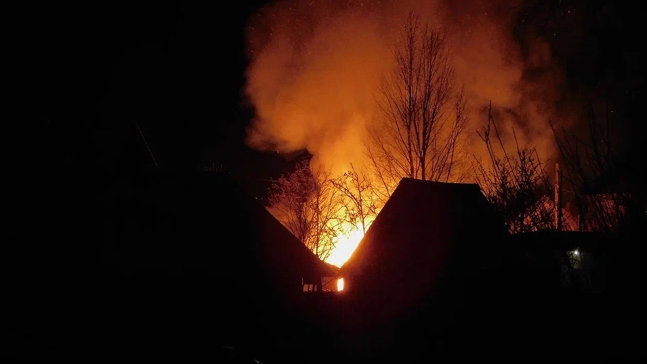 Главная картинка новости: В Коми раскрыли данные о гибели людей в 2025 году из-за пожаров, воды и инцидентов