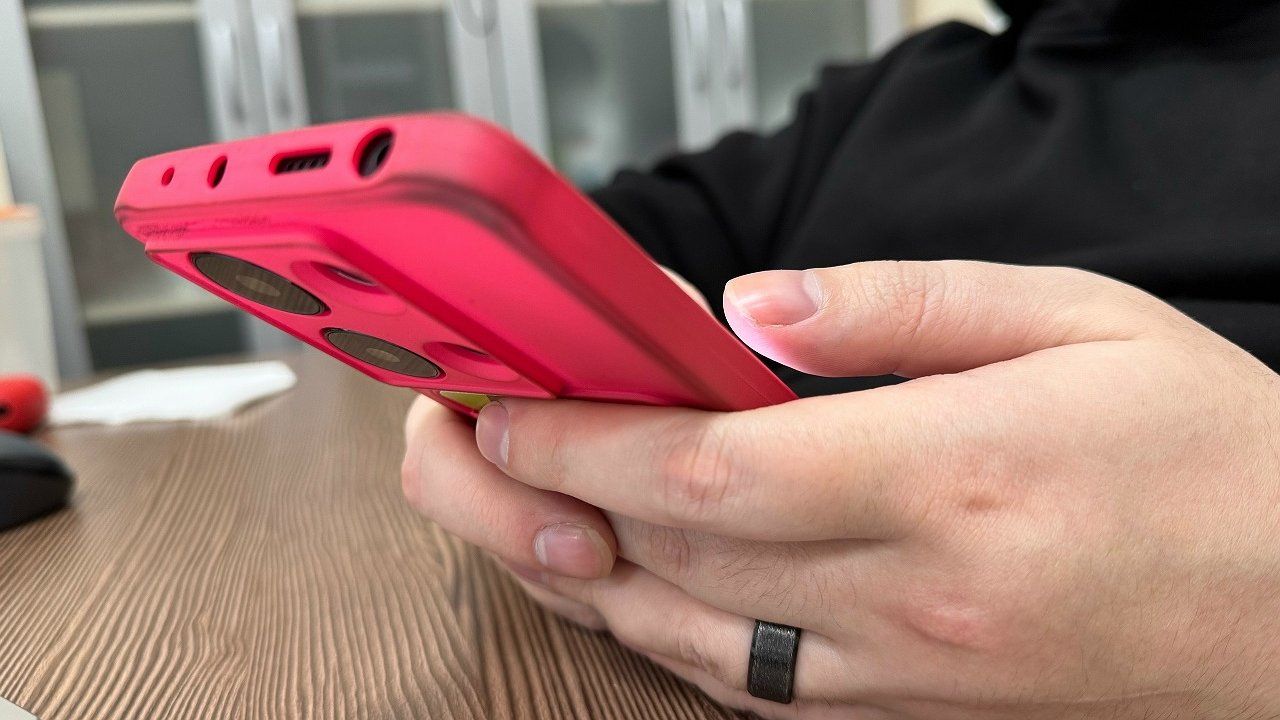 Главная картинка новости: В Коми сотрудника оштрафовали за грубые сообщения коллеге в чатах