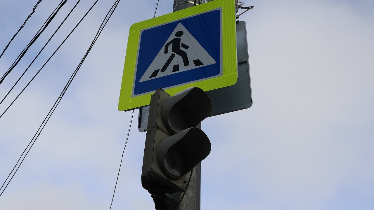 Главная картинка новости: В Усинске школьникам показали безопасный путь от дома до школы