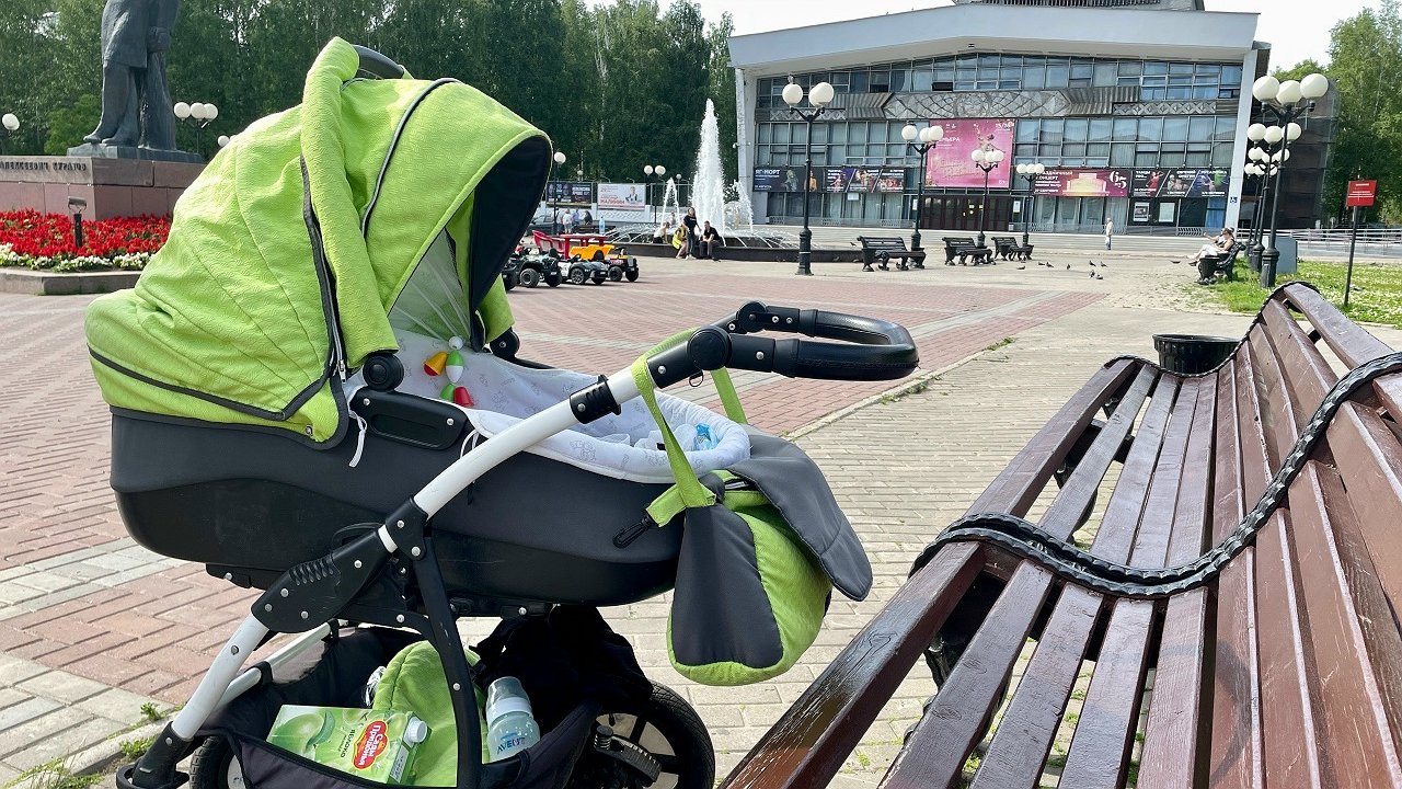 Главная картинка новости: Региональный семейный капитал в Коми поддержал более двух тысяч семей с первенцами