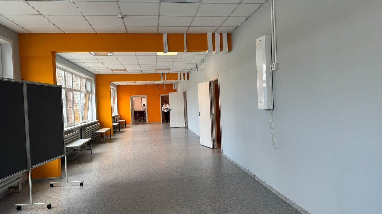 Главная картинка новости: В Коми после капремонта открылась еще одна школа