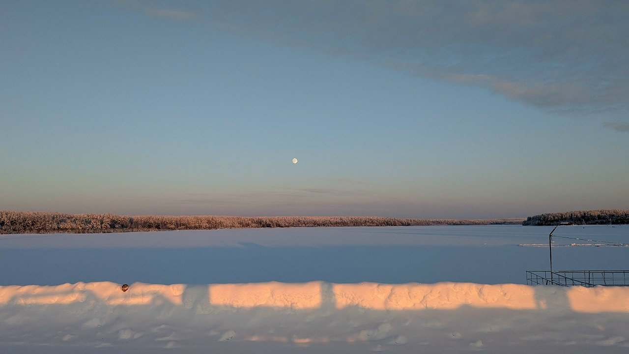 Главная картинка новости: Коми готовится к снежным метелям и гололедице 5 января
