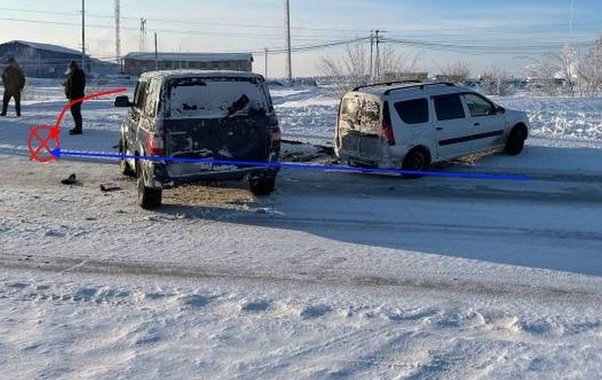 Возле Усинска после аварии с двумя машинами травмы получил мужчина