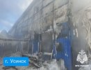 В Усинске сгорело нестационарное строение