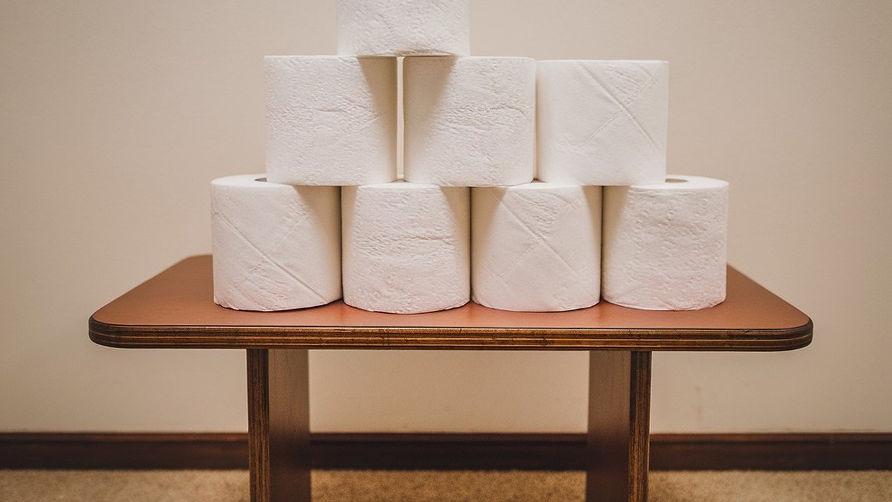 Главная картинка новости: Втулки от туалетной бумаги берегу как зеницу ока: вот как их применяю — супер полезная вещь в хозяйстве