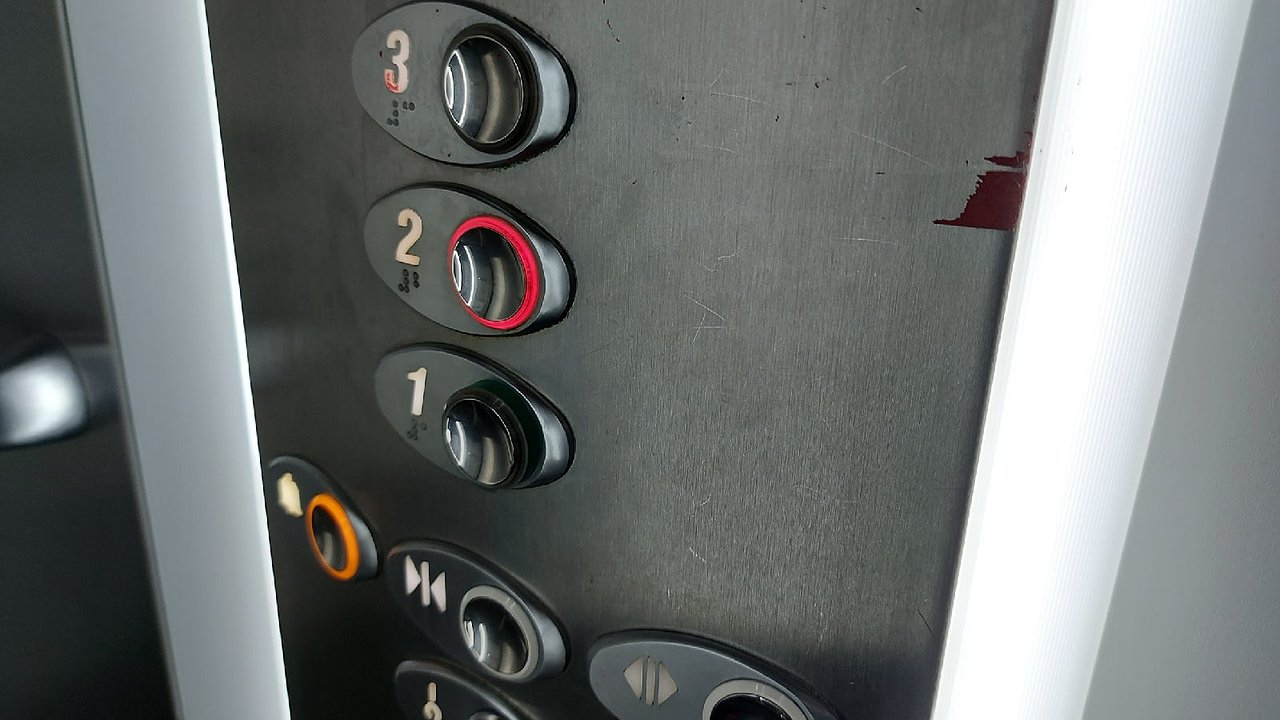 Главная картинка новости: В Коми выявили свыше 150 нарушений при эксплуатации лифтов в жилых домах