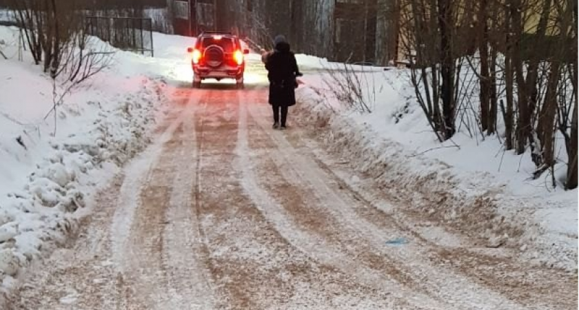 Усинцы требуют внимания к городским улицам: как планируют решить проблему